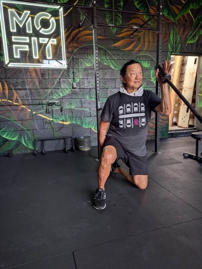 Client training at Fulcrum Fitness Honolulu — Mo Fit, King Street